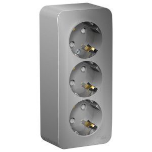 Розетка 3-м ОП Blanca 16А IP20 250В с заземл. защ. шторки с изолир. пластиной алюм. SE BLNRA011313 1210560