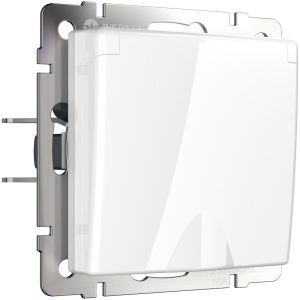 Розетка влагозащ. с зазем. с защит. крышкой и шторками (белый) Werkel W1171201