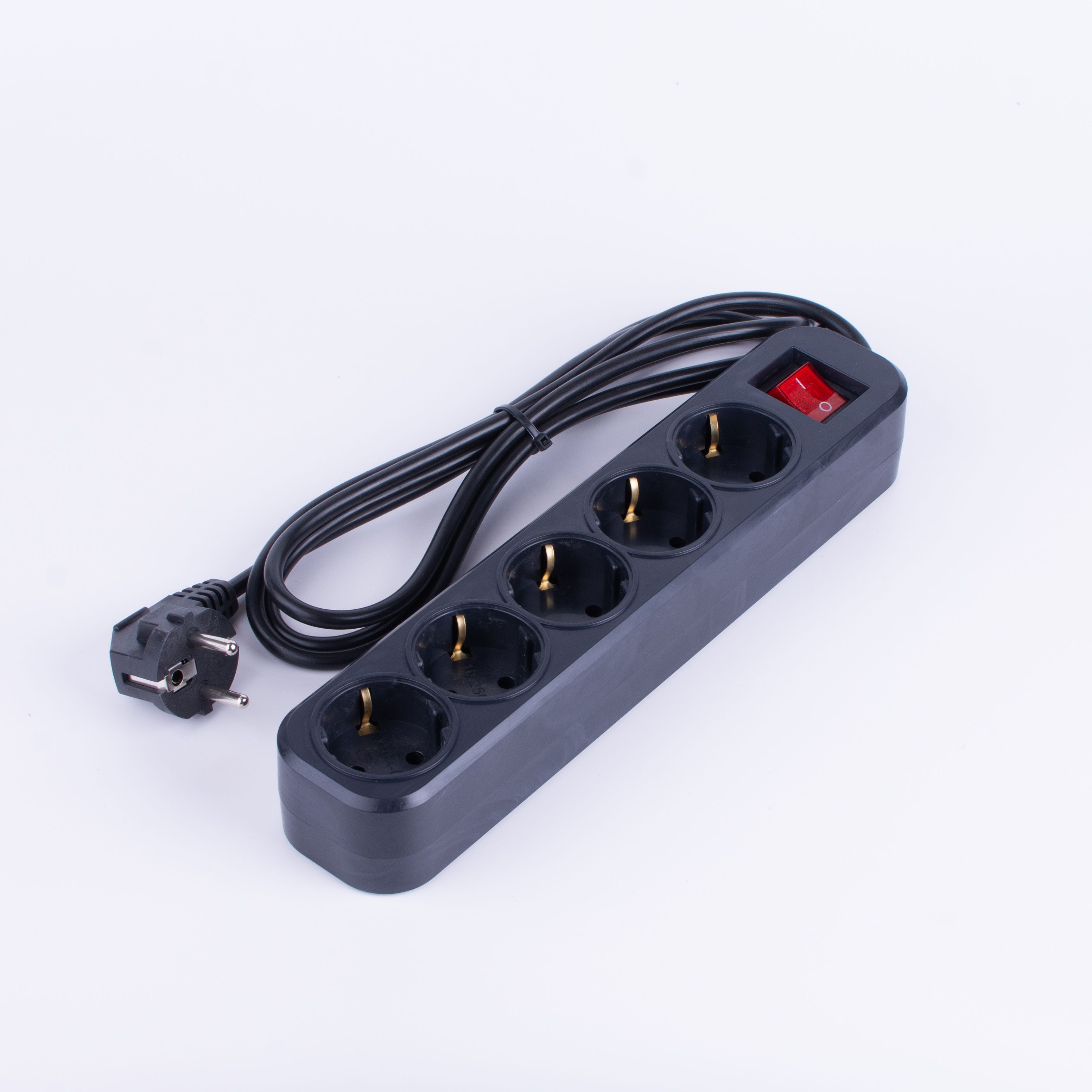 Сетевой фильтр СФ05 ПВС 3*0,75 (10А) 5гн. 2м. черный DEKRON DEK0905-1518