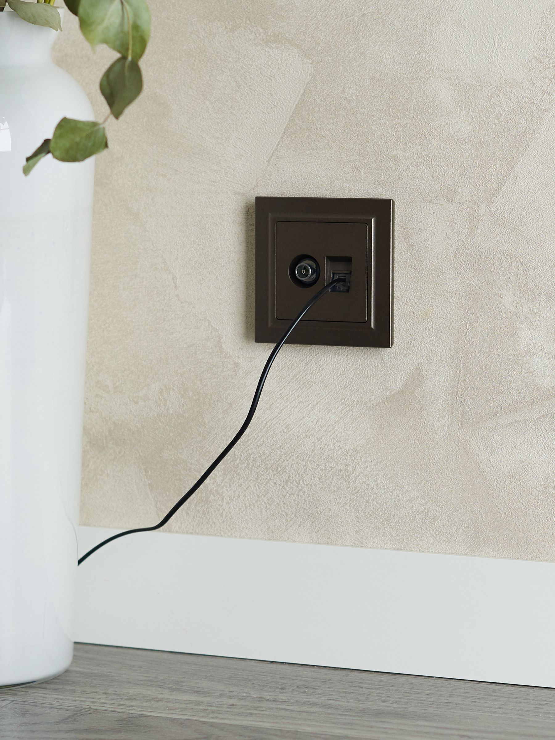 BRITE Розетка двойная TV+RJ45 кат.5E РТВ/РК12-БрТБ темная бронза IEK - Фото 6