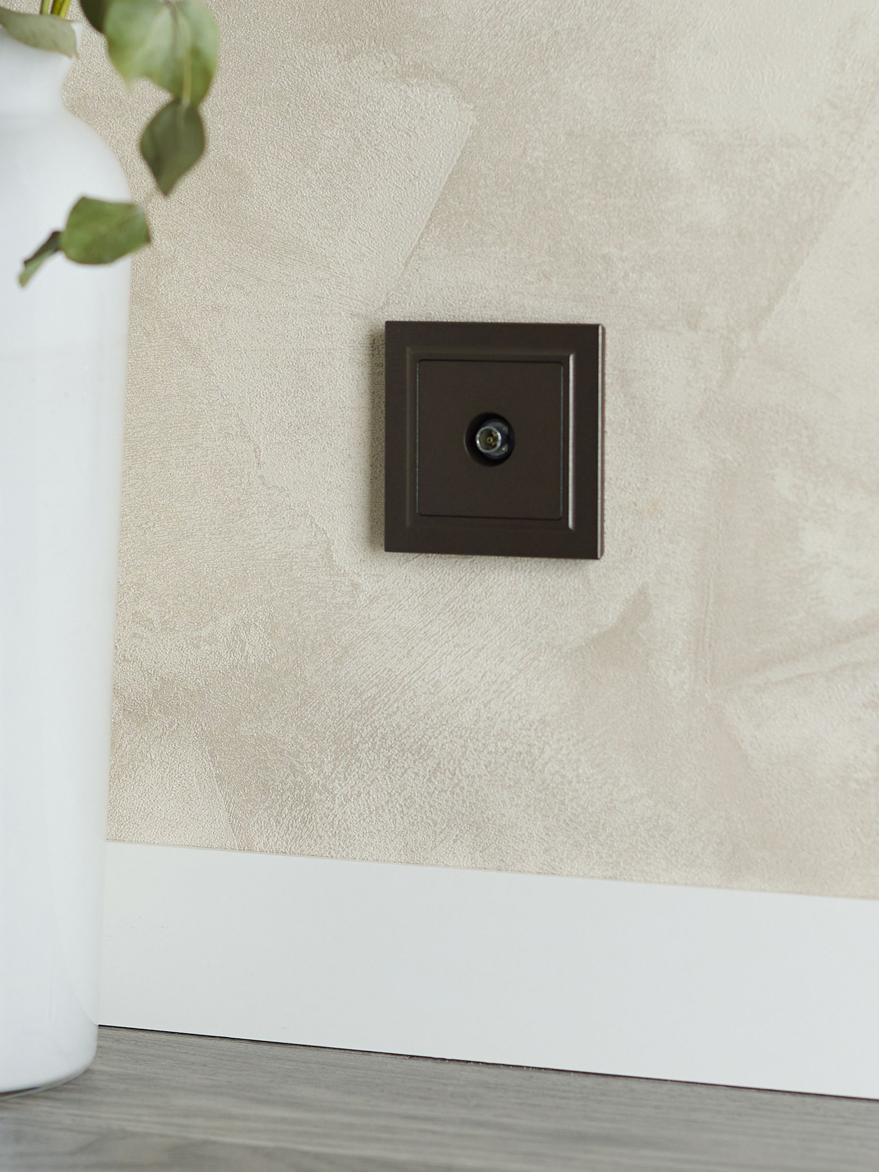 BRITE Розетка TV оконечная РТВ11-0-БрТБ темная бронза IEK - Фото 4