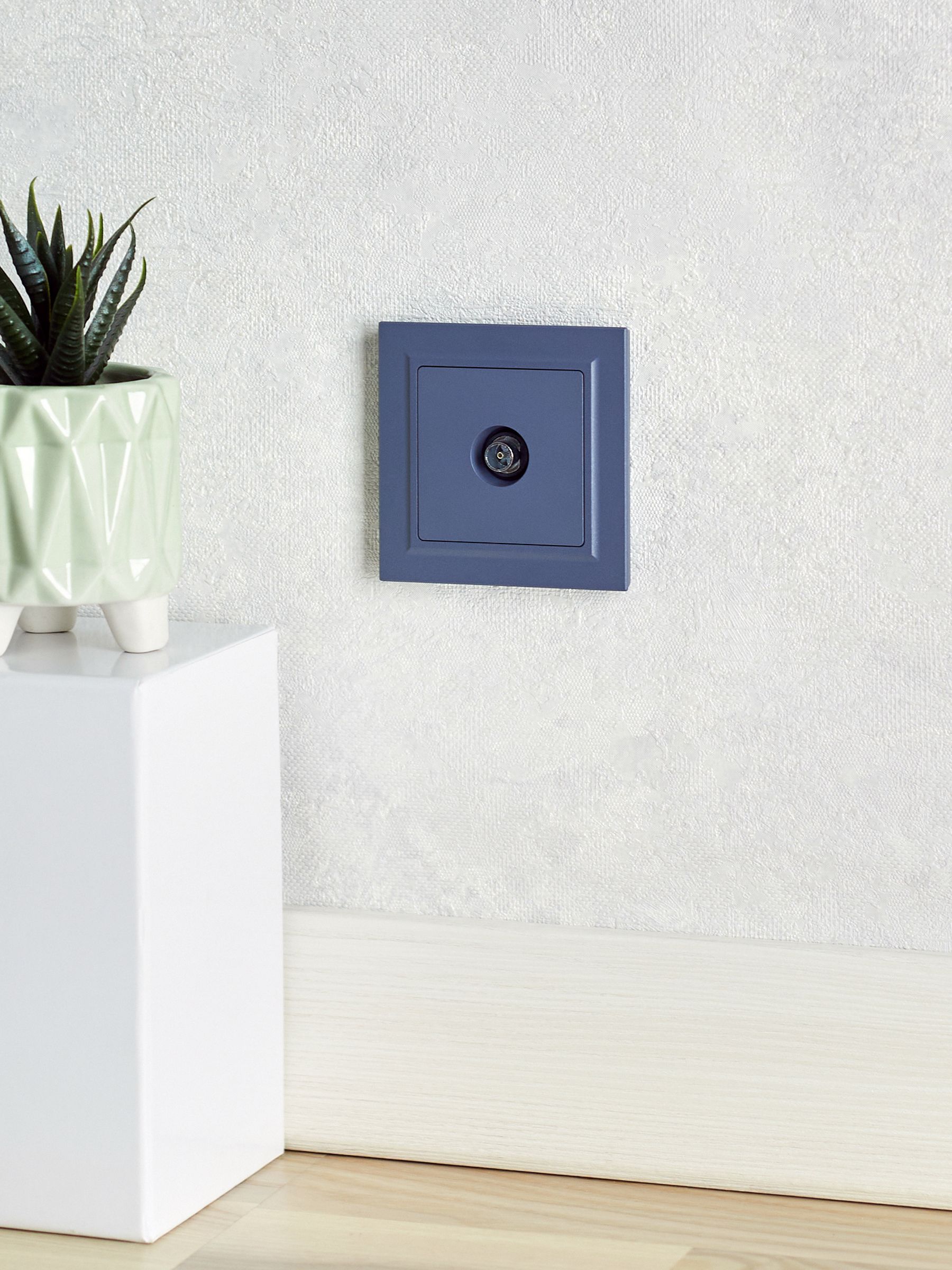 BRITE Розетка TV оконечная РТВ11-0-БрМ маренго IEK - Фото 4