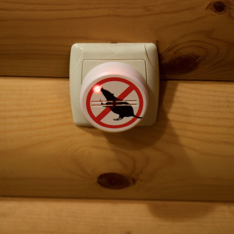 Ультразвуковой отпугиватель грызунов S 30м², 220В REXANT - Фото 4