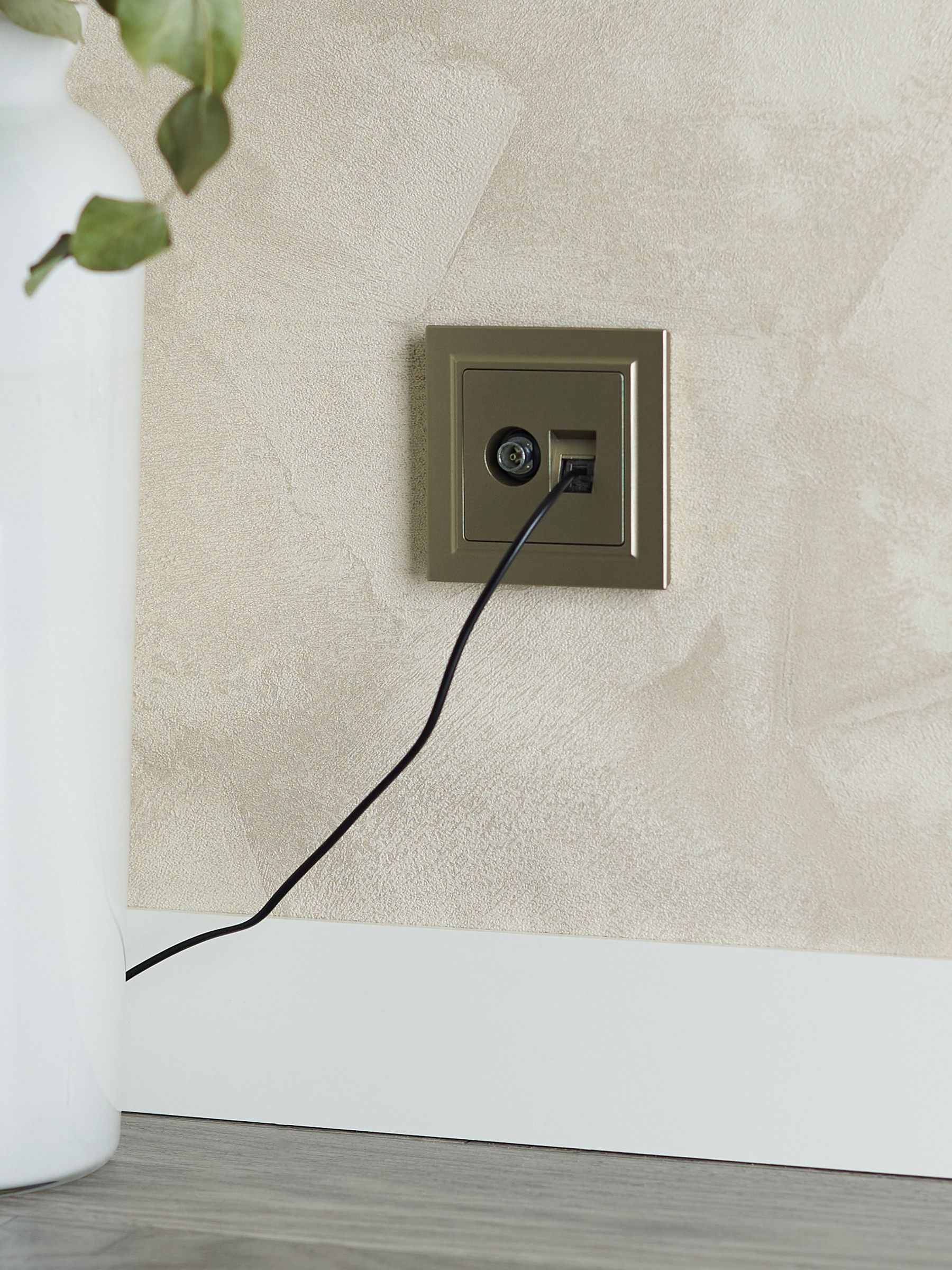 BRITE Розетка двойная TV+RJ45 кат.5E РТВ/РК12-БрШ шампань IEK - Фото 7