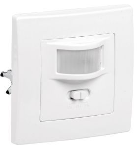 Датчик движения ДД-030 500Вт 160град 9м IP20 белый IEK LDD12-030-500-001