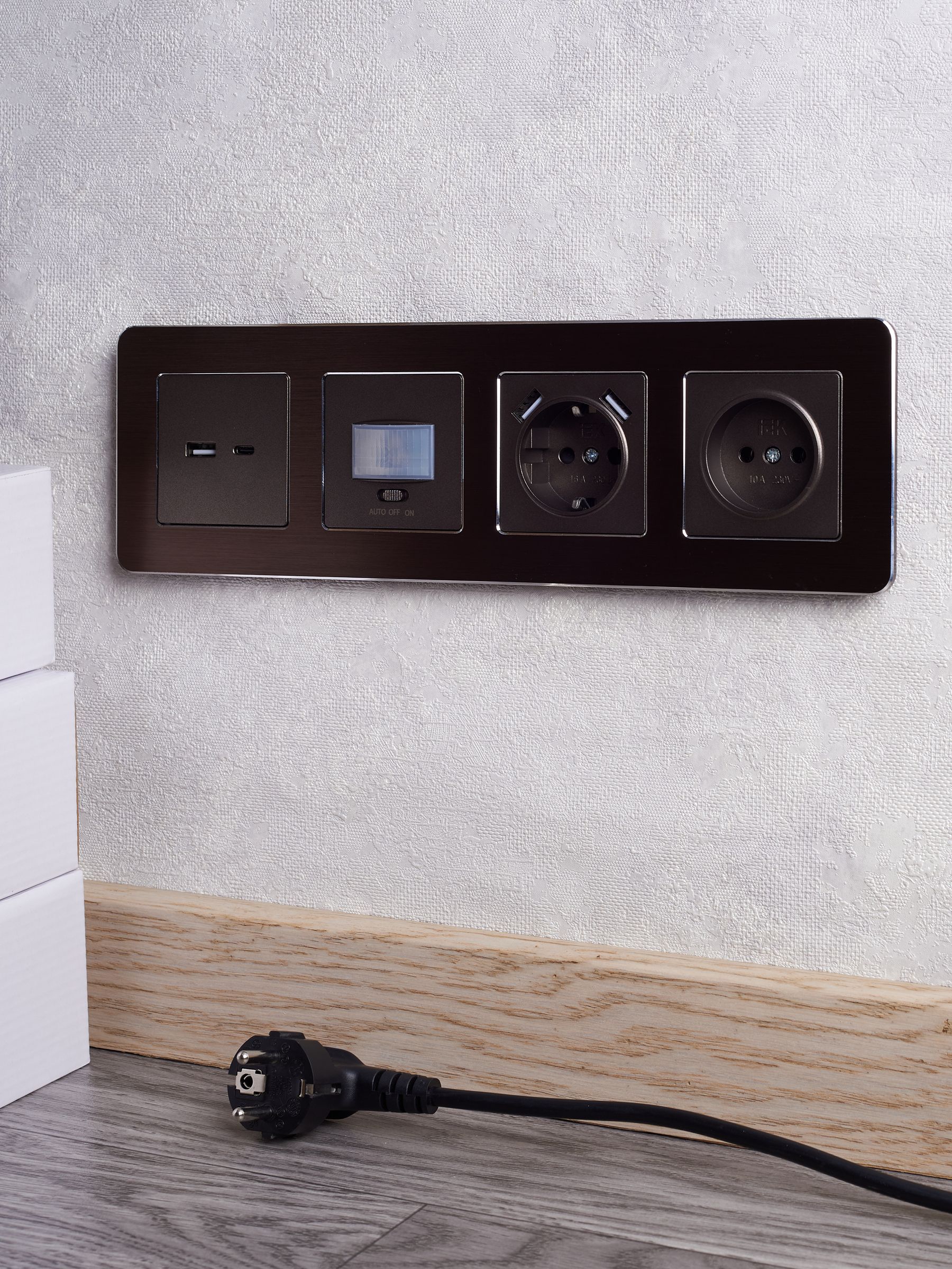 BRITE Розетка USB A+C 18Вт РЮ11-1-БрТБ темная бронза IEK - Фото 4