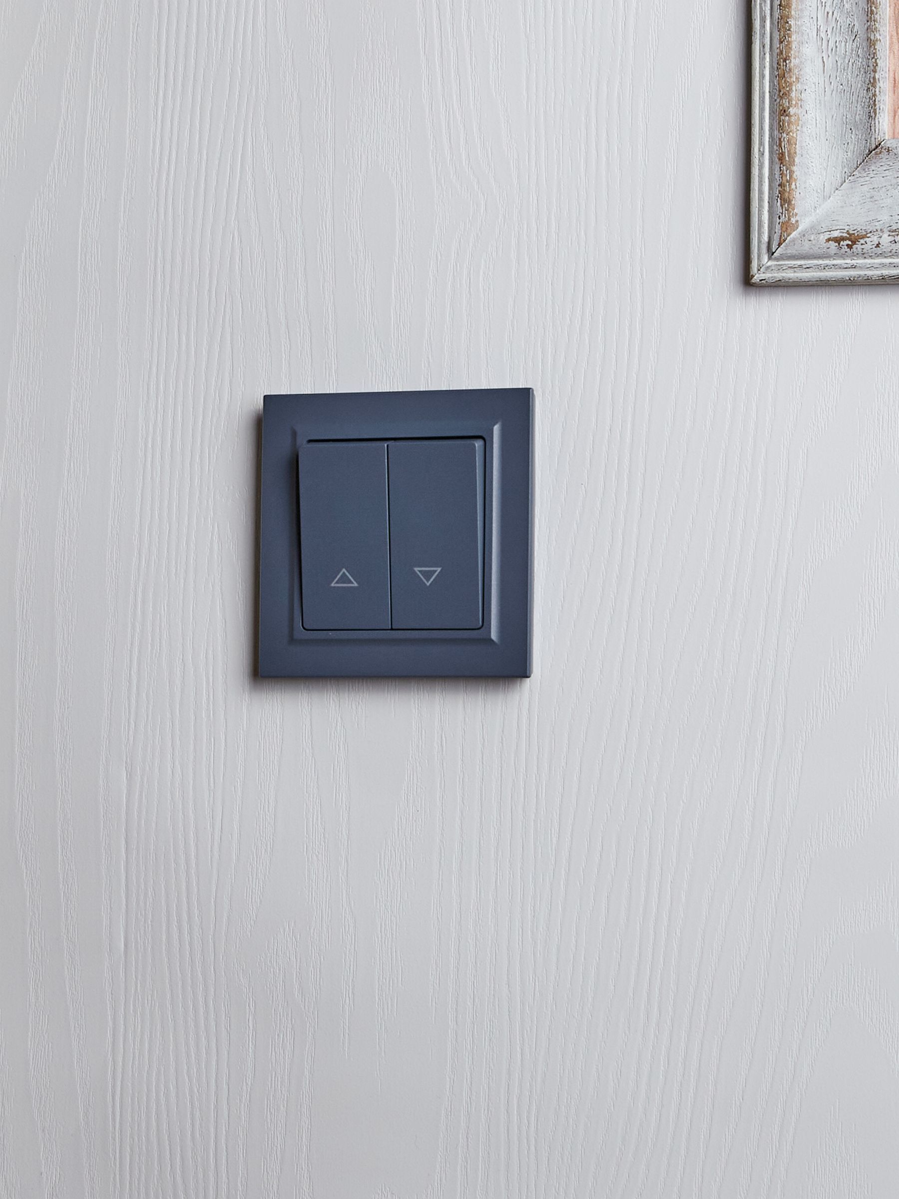 BRITE Выключатель жалюзи 10А ВС10-1-5-БрМ маренго IEK - Фото 3