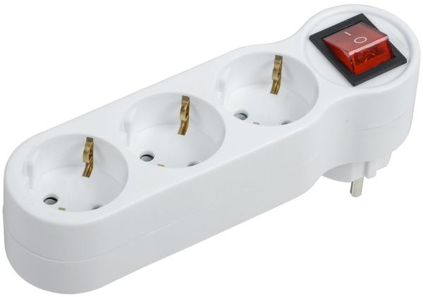 Тройник Т-01/03В 3 места с заземлением 16А с выключателем белый IEK WTP10-16-03-ZK-K01