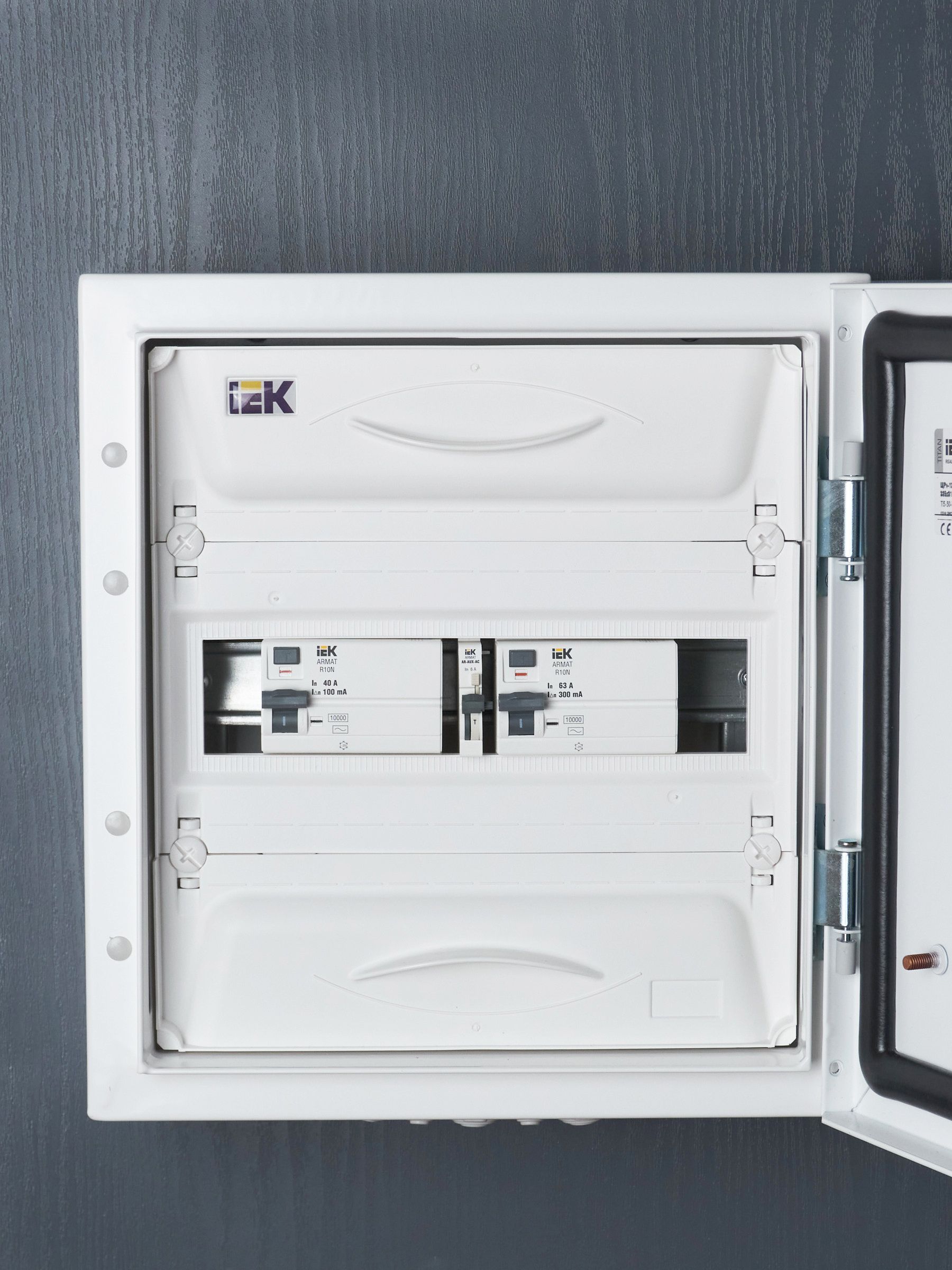 ARMAT Аварийный контакт AR-AUX-AC 240...415В IEK - Фото 4