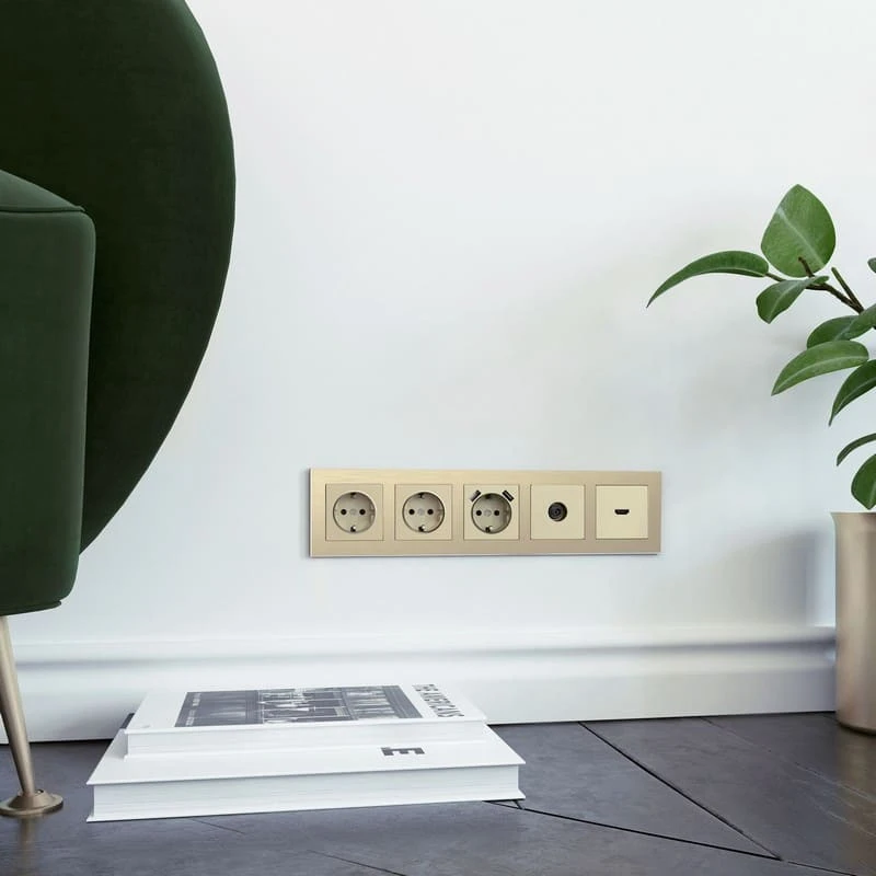 Рамка на 5 постов Aluminium (шампань) Werkel - Фото 2