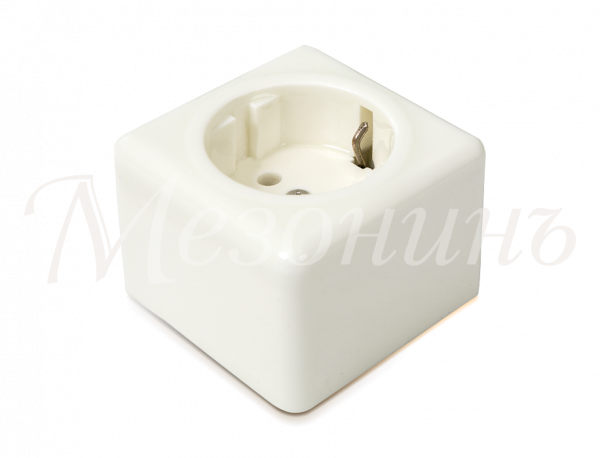 Розетка ретро фарфоровая, двухполюсная, с заземляющим контактом, коллекция "QUADRA" , цвет - белый, 