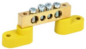 Шина PE "земля" на двух угловых изоляторах ШНИ-8х12-4-У2-Ж IEK YNN10-812-4C2-K05