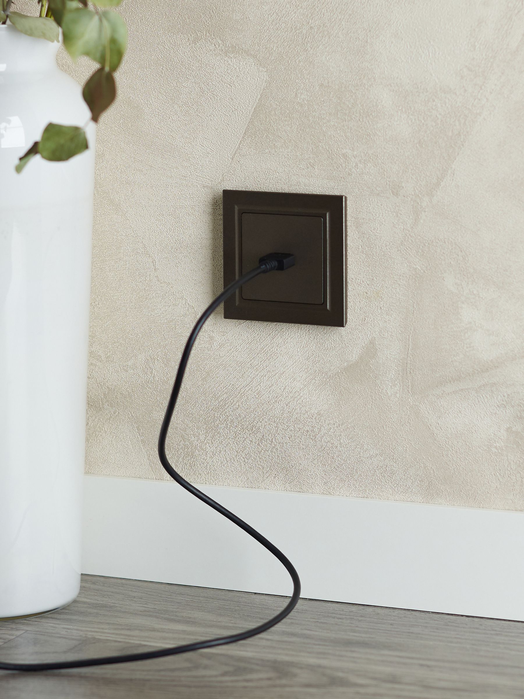 BRITE Розетка HDMI РHDMI-0-БрТБ темная бронза IEK - Фото 3