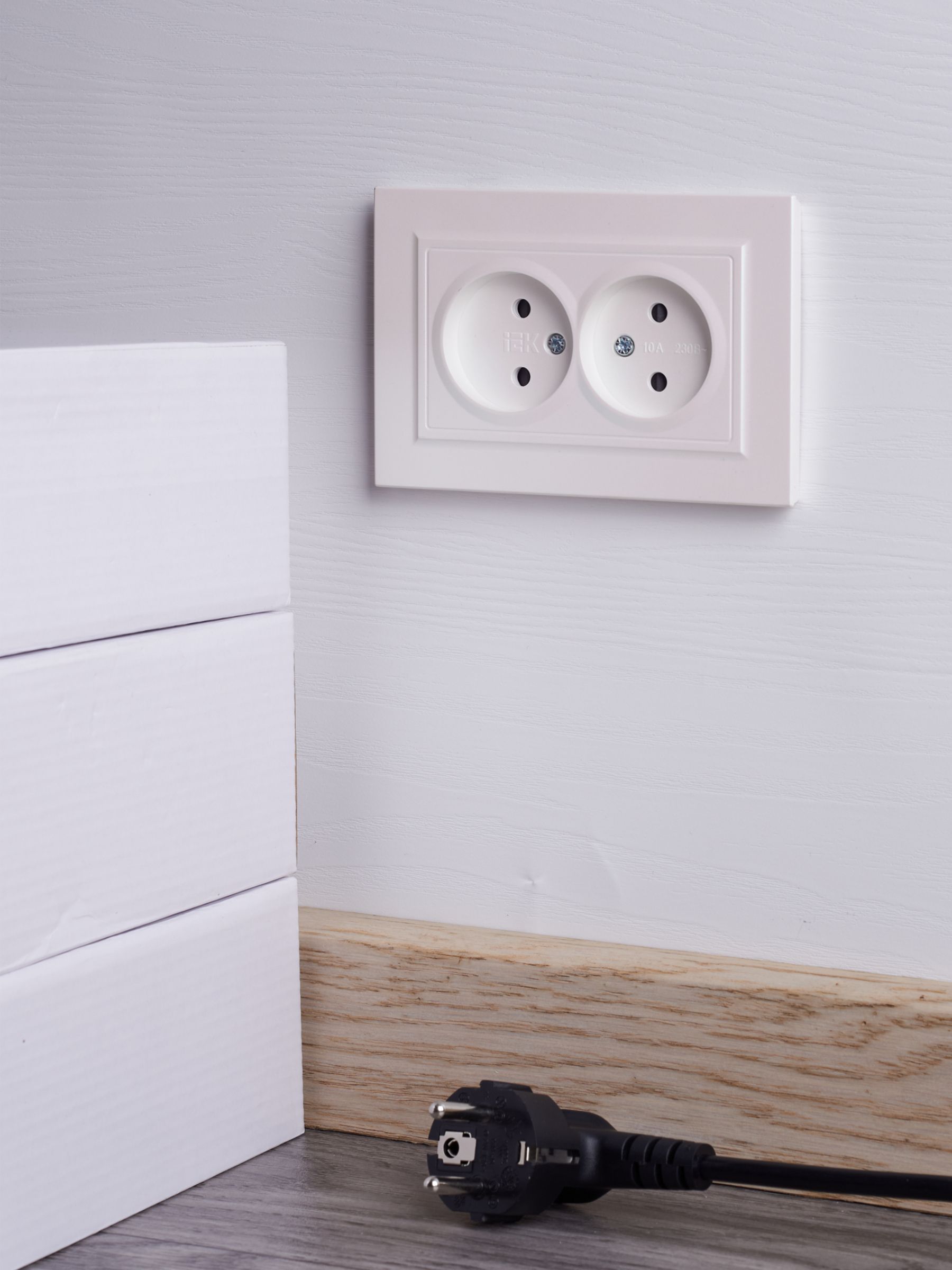 BRITE Розетка 2-местная без заземления с защитными шторками 10А в сборе РСш12-2-БрЖ жемчуг IEK - Фото 5