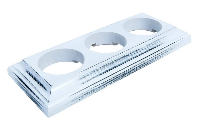 Рамка трехместная "Престиж" белый прованс, для наружного и внутреннего монтажа, ТМ "МезонинЪ" GE7070