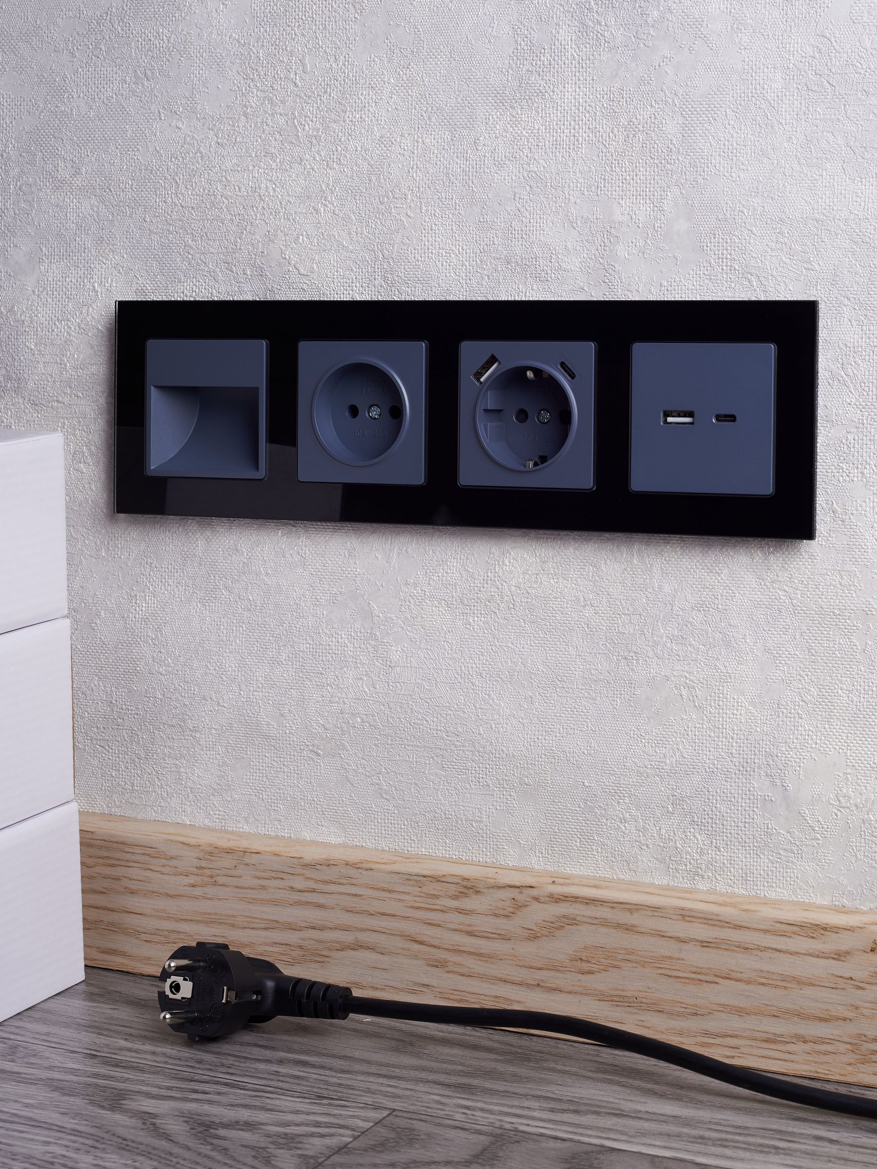 BRITE Розетка USB A+C 18Вт РЮ11-1-БрМ маренго IEK - Фото 6