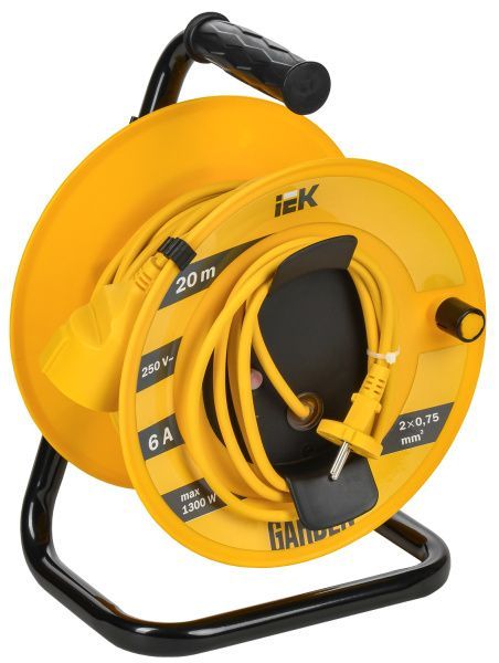 GARDEN Катушка УК20 1 место без заземления с термозащитой 2х0,75мм2 20м IEK GD-KP40-06-01-20