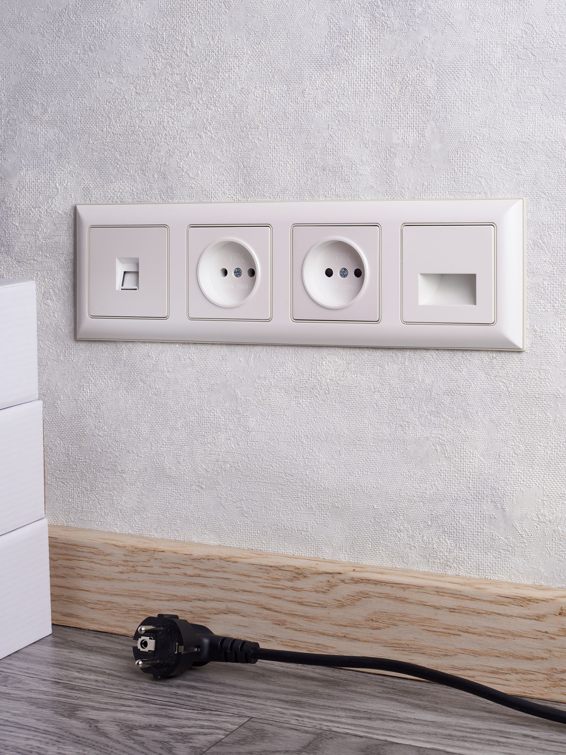 BRITE Рамка 4-местная РУ-4-Бр бежевый/жемчужный IEK - Фото 6