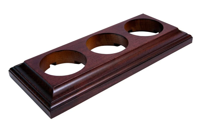 Рамка трехместная "Престиж" красное дерево, для наружного и внутреннего монтажа, ТМ "МезонинЪ" GE707