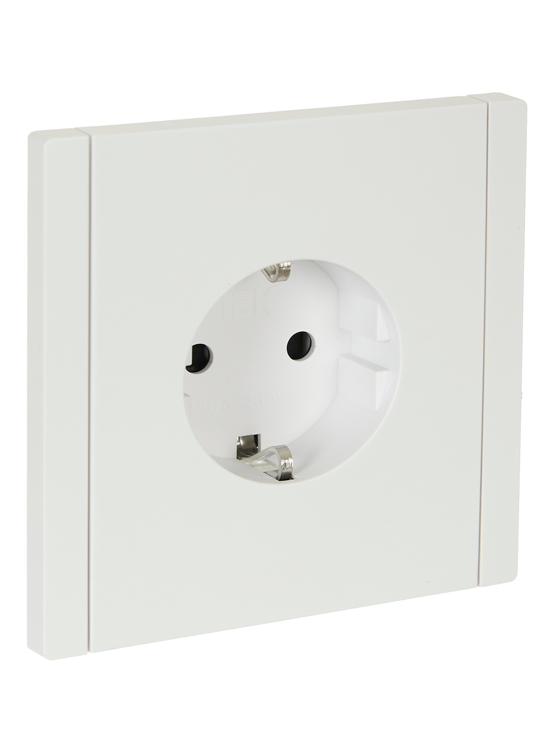 FORTE&PIANO Розетка 1-местная с заземлением с защитными шторками безвинтовое крепление 16А FP213 белый IEK FP-R14-16-1-K01