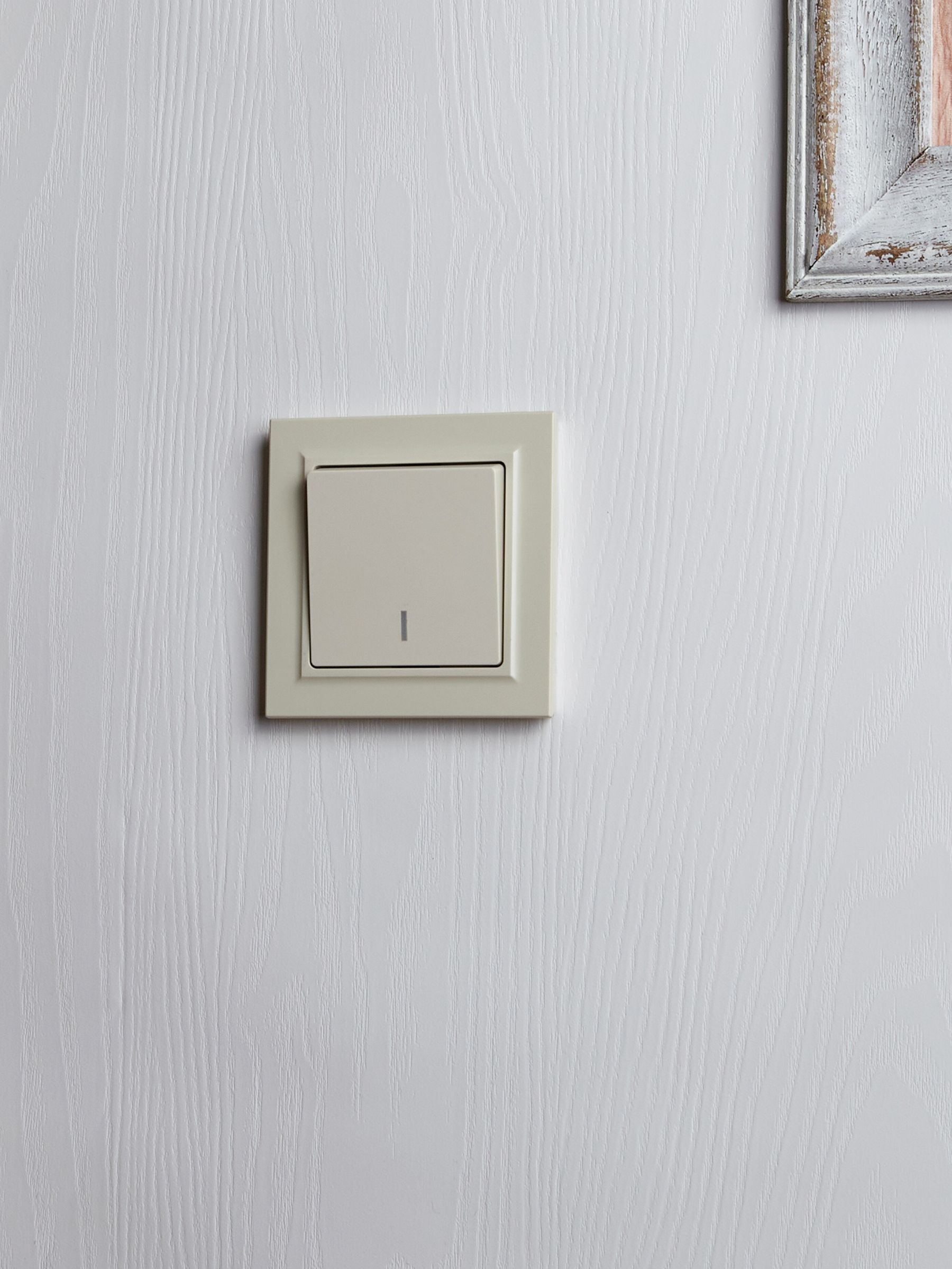 BRITE Выключатель 1-клавишный проходной с индикацией 10А ВС10-1-7-БрКр бежевый IEK - Фото 4