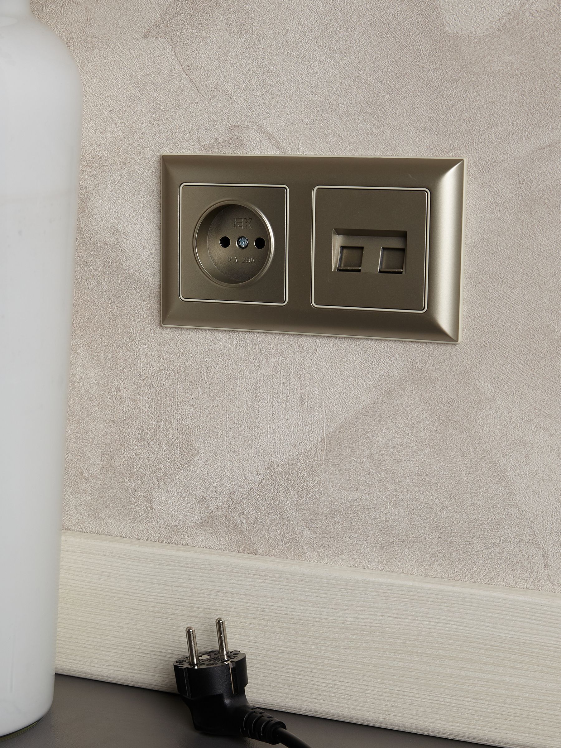 BRITE Рамка 2-местная РУ-2-Бр бежевый/шампань IEK - Фото 5