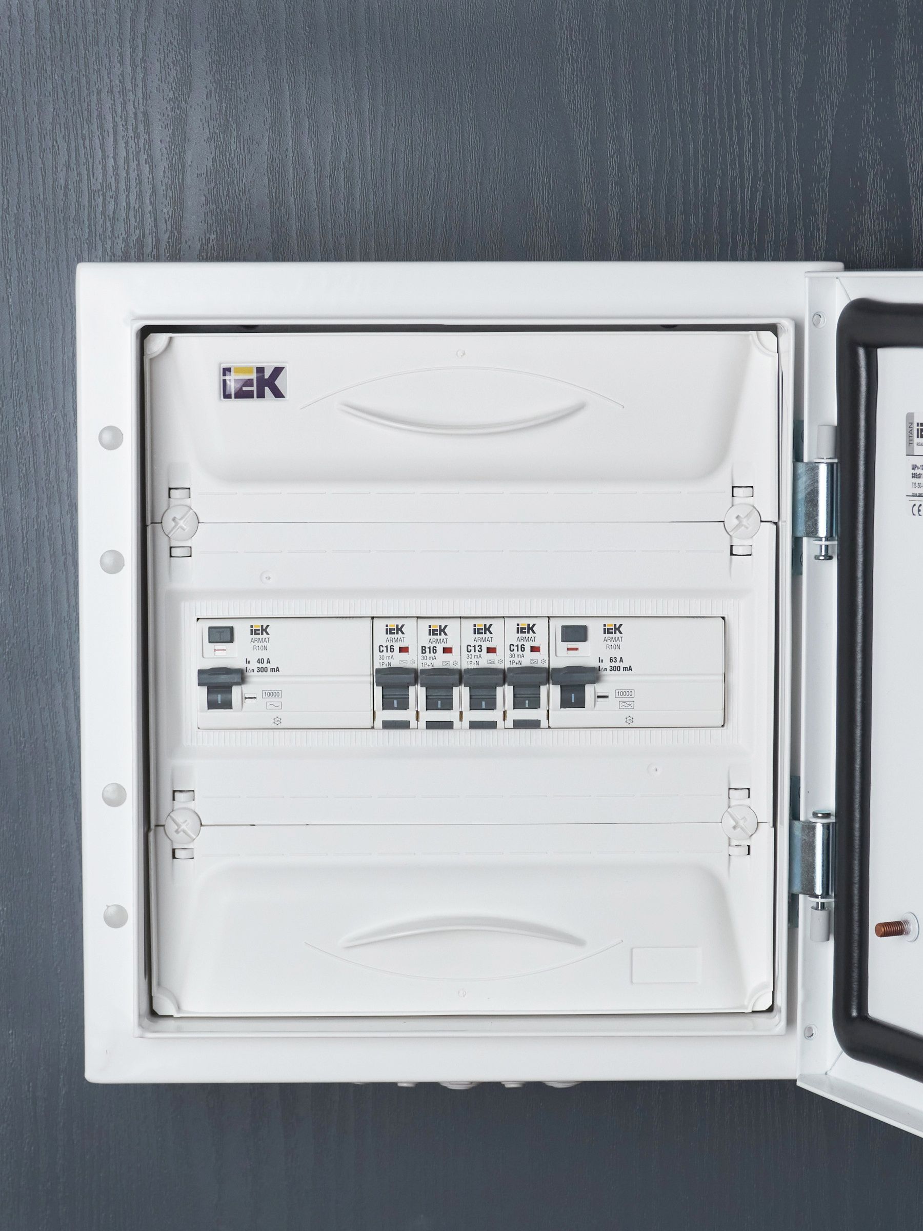 ARMAT Выключатель дифференциального тока R10N 4P 40А 300мА тип AC IEK - Фото 9