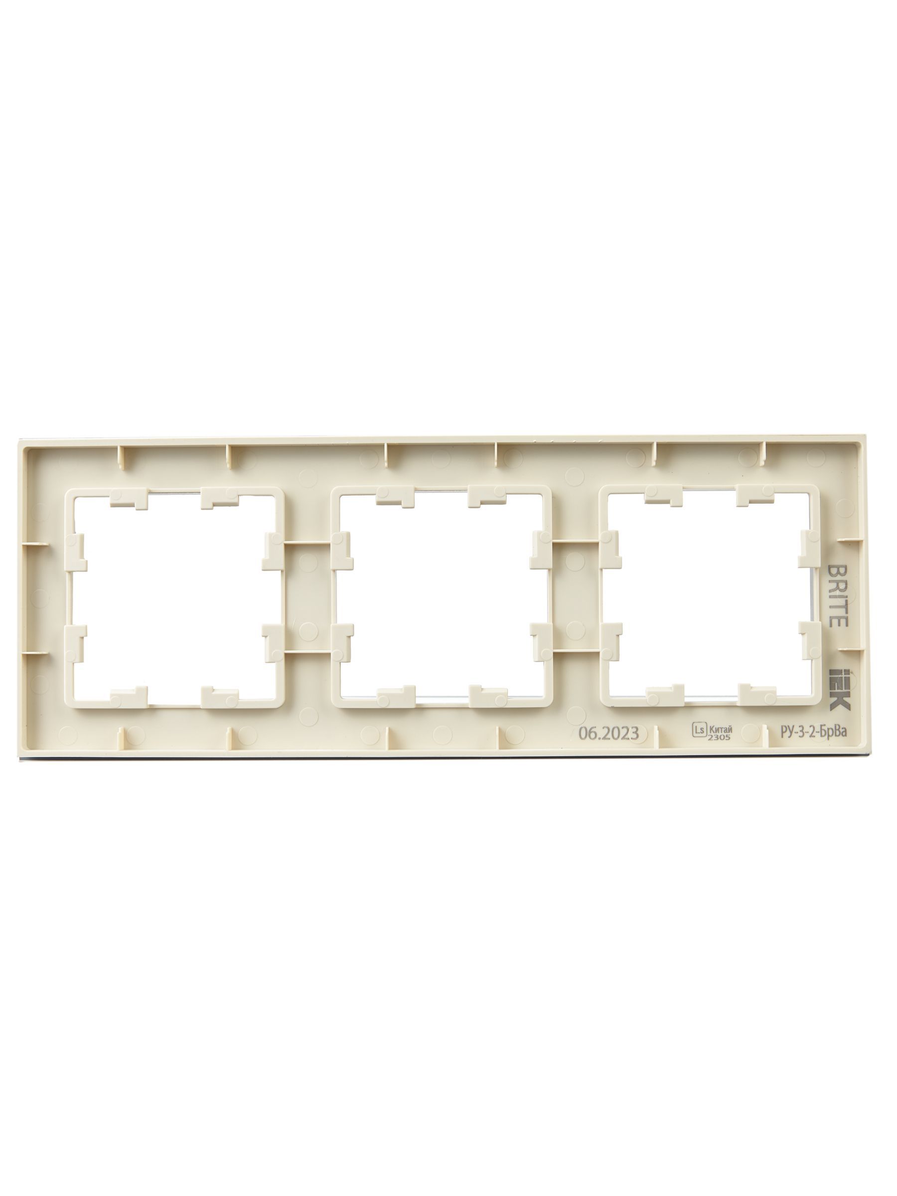 BRITE Рамка 3 -местная РУ-3-2-БрВа стекло ванильный IEK - Фото 6