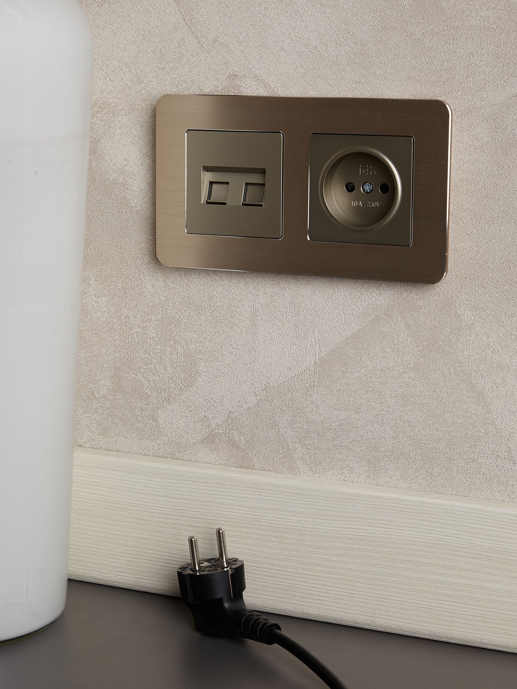 BRITE Розетка двойная RJ11+RJ45 кат.5E РК/Т12-БрШ шампань IEK - Фото 5