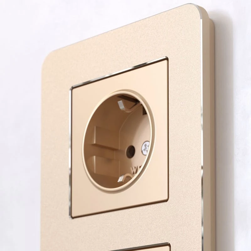 Рамка на 3 поста Platinum (шампань) Werkel - Фото 2