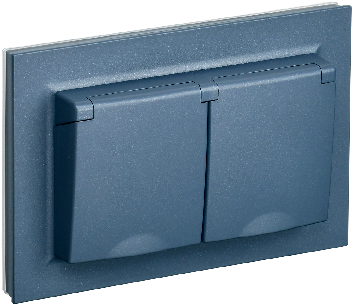 BRITE Розетка 2-местная с заземлением с защитными шторками и крышкой 16А в сборе IP44 РСбш12-3-44-БрМ маренго IEK BR-R26-16-44-K35-F