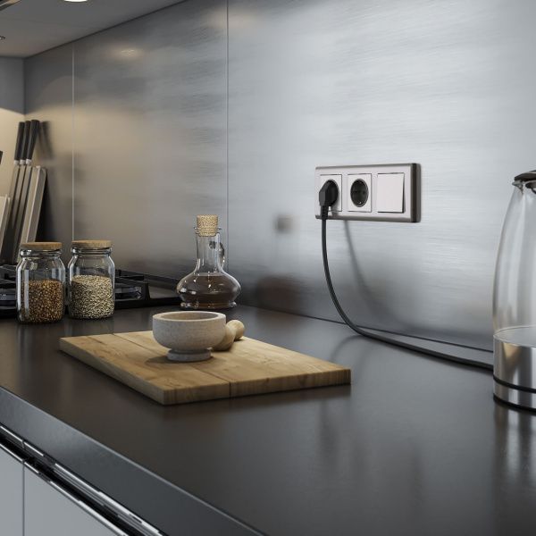 Рамка на 3 поста Metallic (глянцевый никель) Werkel - Фото 2