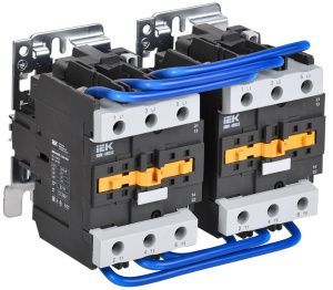 Контактор КМИ-48032 реверс 80А 230В/АС3 2NO;2NC IEK KKM43-080-230-22-1