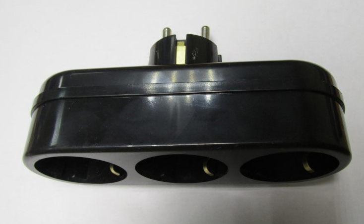 Сетевой разветвитель 3 гн. с/з, 16 А, 3L3 черный, в индивидуальной упаковке 3L3 чёр. И.У.