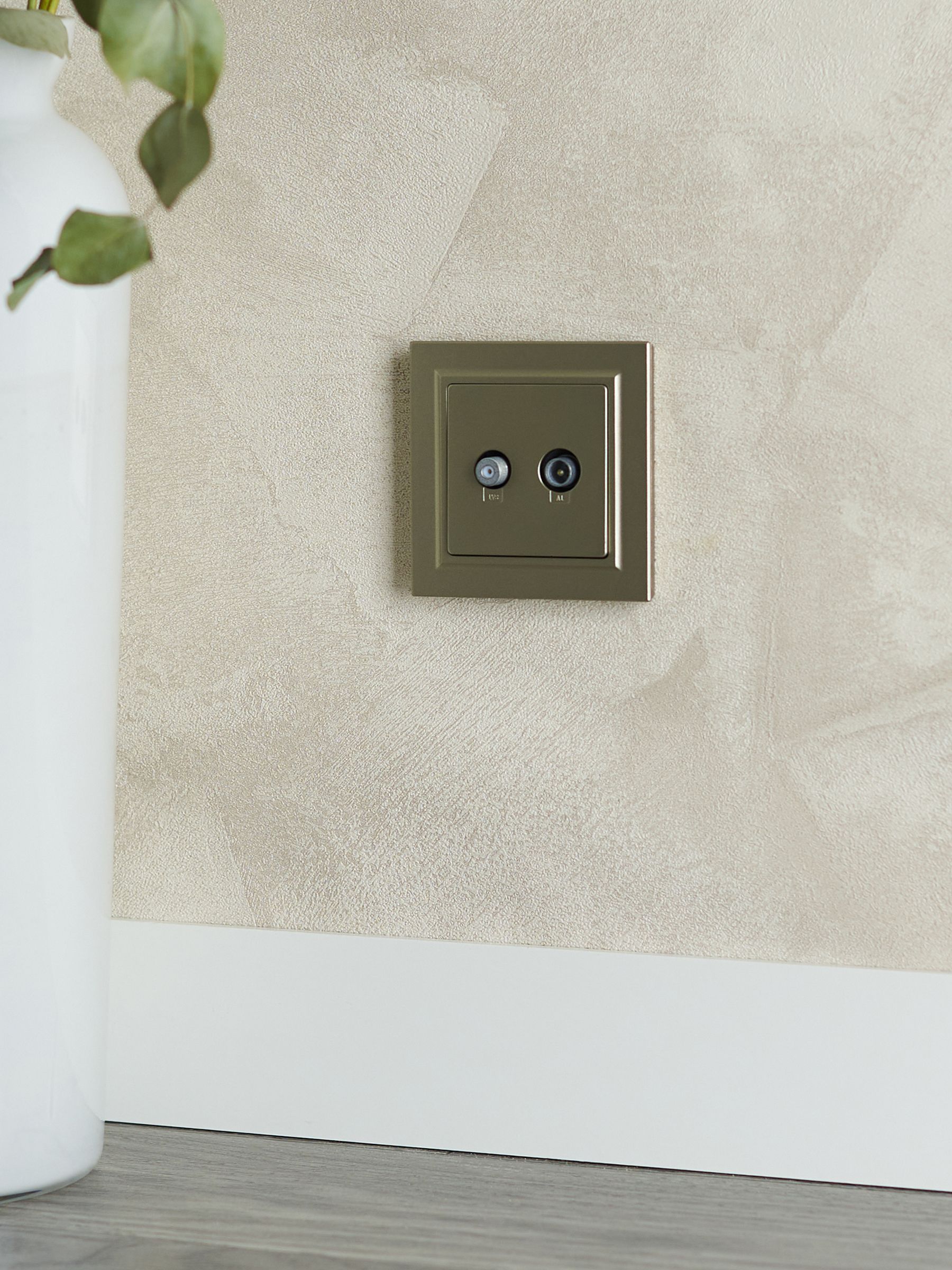 BRITE Розетка двойная TV+SAT РТВ/РСп12-БрШ шампань IEK - Фото 2