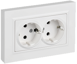 BRITE Розетка 2-местная с заземлением с защитными шторками плоская 16А в сборе РСшПл12-3-БрАБ арктический белый IEK BR-R28-16-K91-F