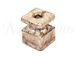 Изолятор фарфоровый квадратный для монтажа витой электропроводки, размеры: 20х20х25мм, цвет - мрамор GE80025-19
