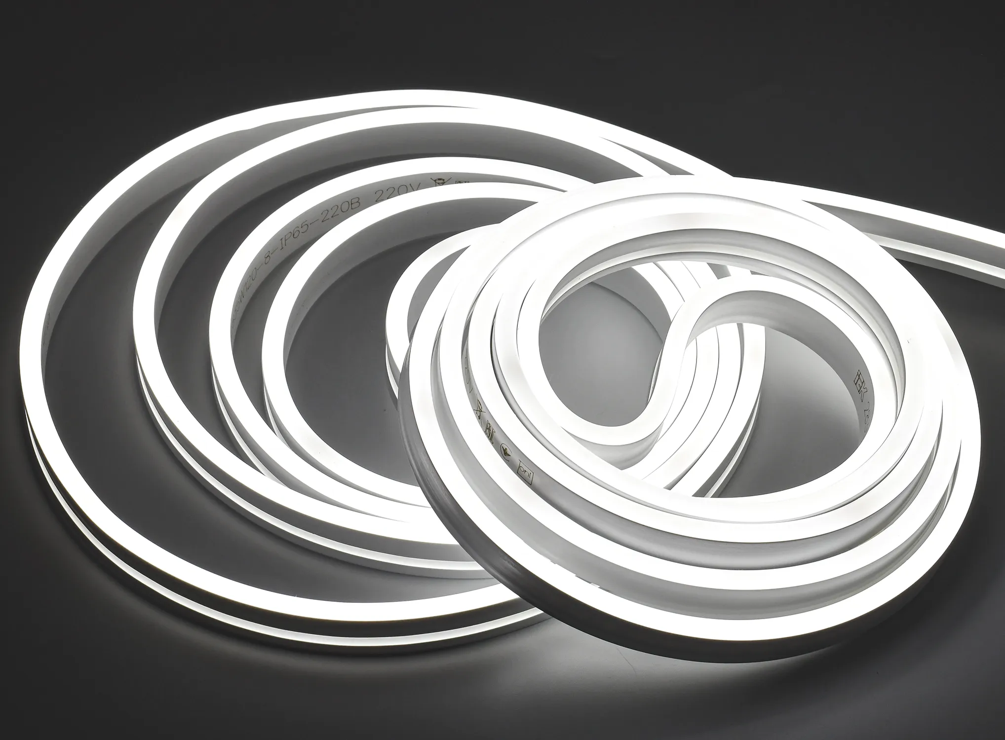 Комплект светодиодной подсветки "Неон" (лента LED 5м LSR5-2835W120-8-IP65-220В + драйвер) IEK LSR5-2-120-65-2-05-S0