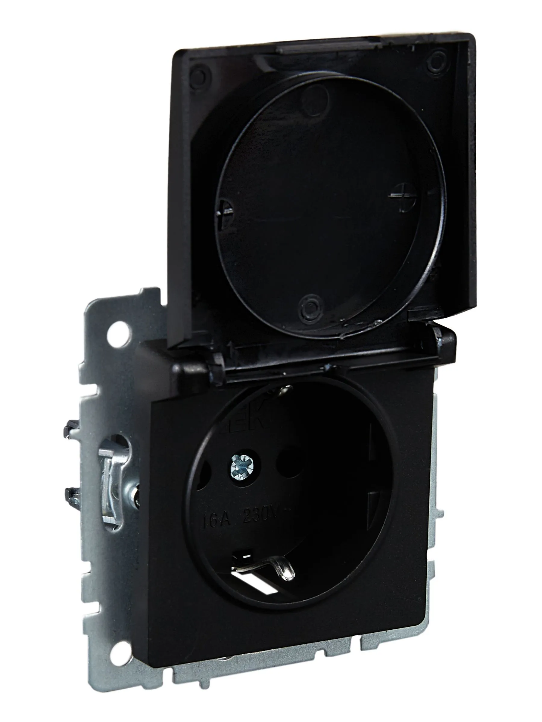 BRITE Розетка 1-местная с заземлением с защитными шторками и крышкой 16А IP20 РСбш10-3-БрЧ черный IEK - Фото 2