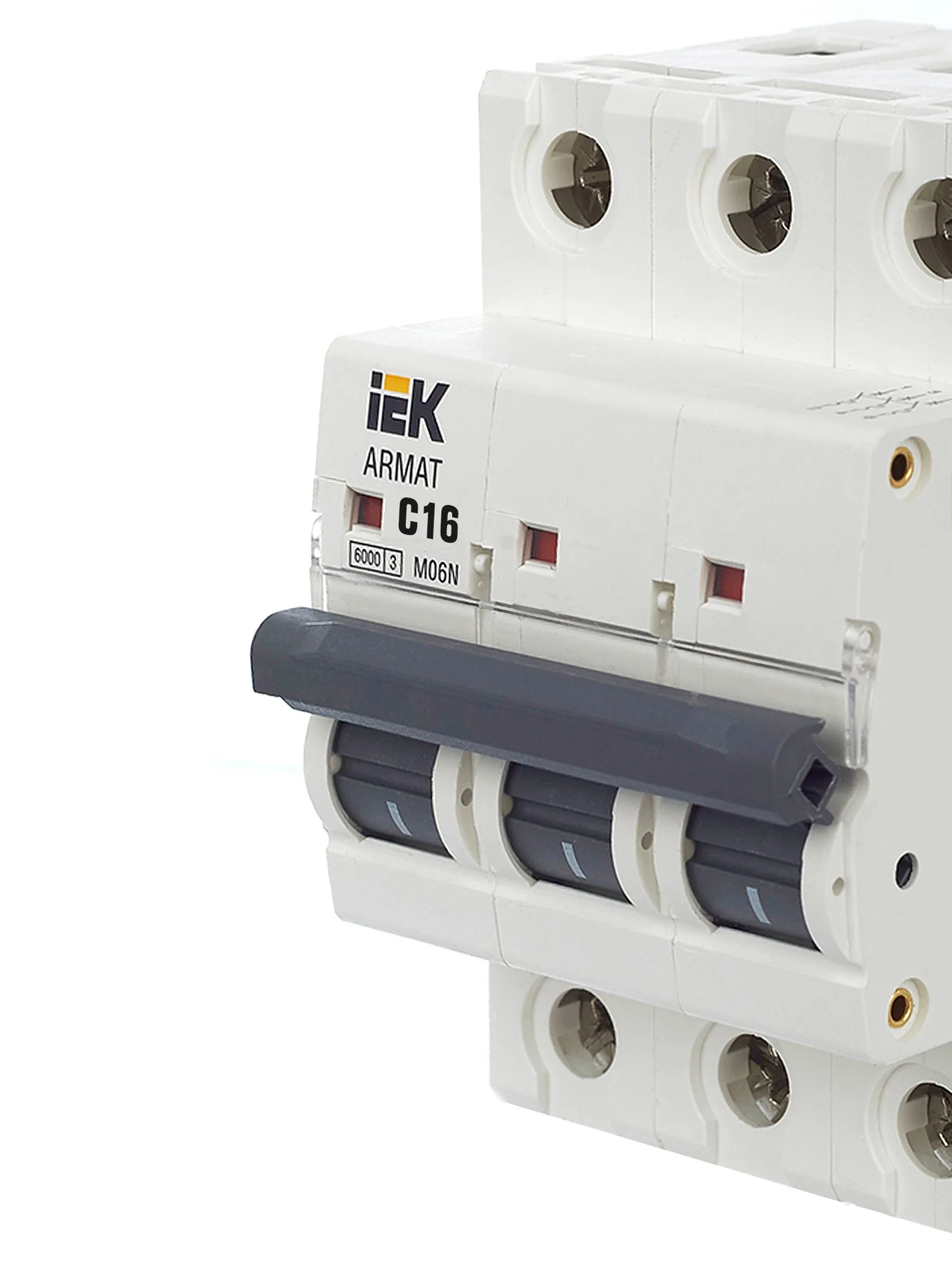 ARMAT Автоматический выключатель M06N 3P C 16А IEK - Фото 10