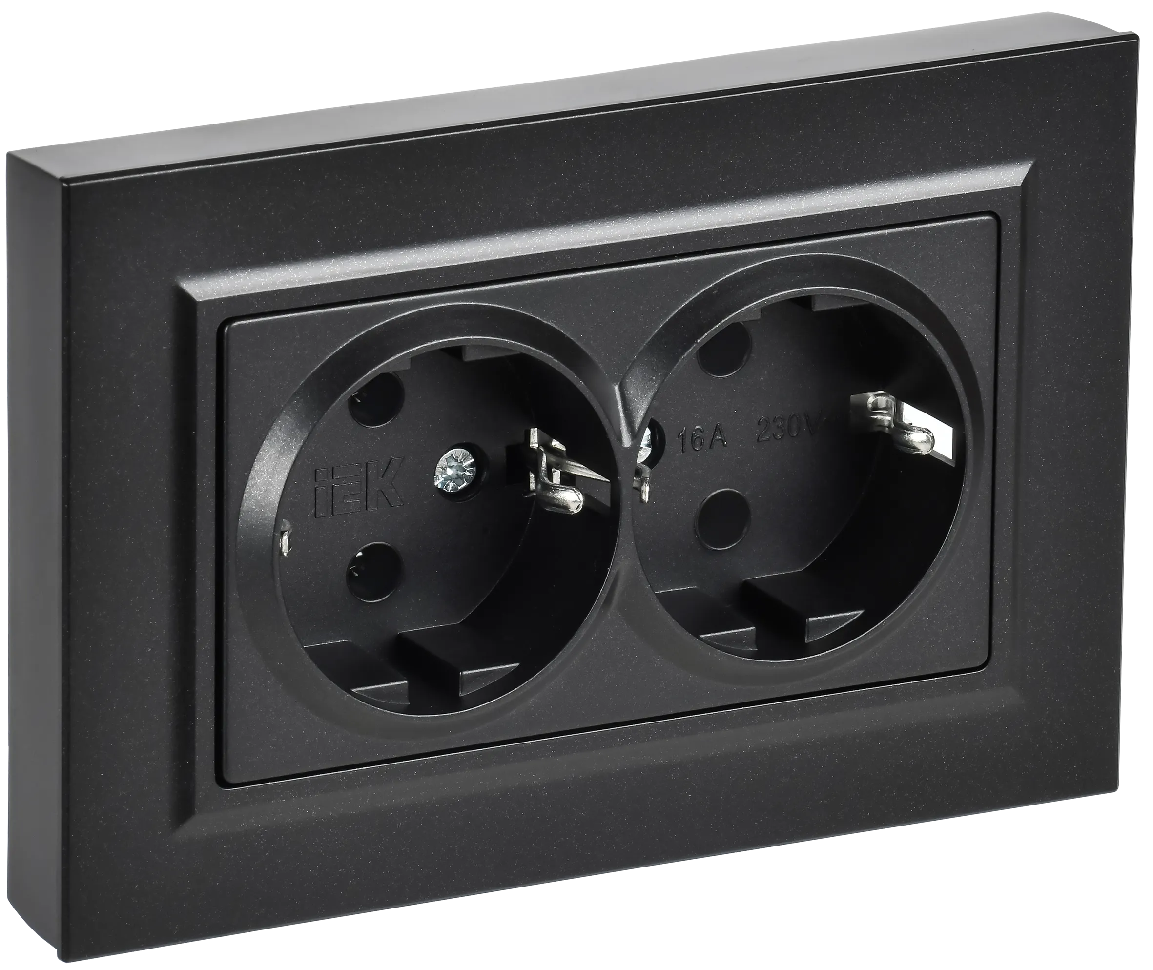 BRITE Розетка 2-местная с заземлением без защитных шторок плоская 16А в сборе РСПл12-3-БрЧ черный IEK