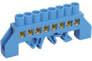 Шина N "ноль" в комбинированном DIN-изоляторе типа "Стойка" ШНИ-8х12-8-КС-С IEK YNN10-812-8DP-K07