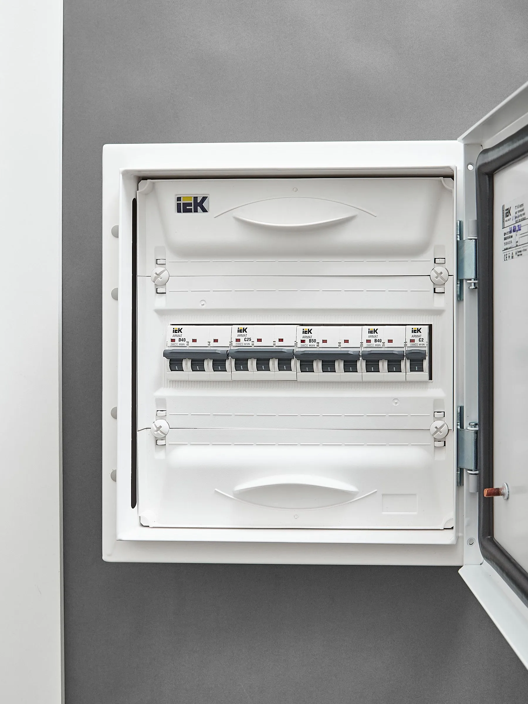ARMAT Автоматический выключатель M10N 3P C 25А IEK - Фото 9