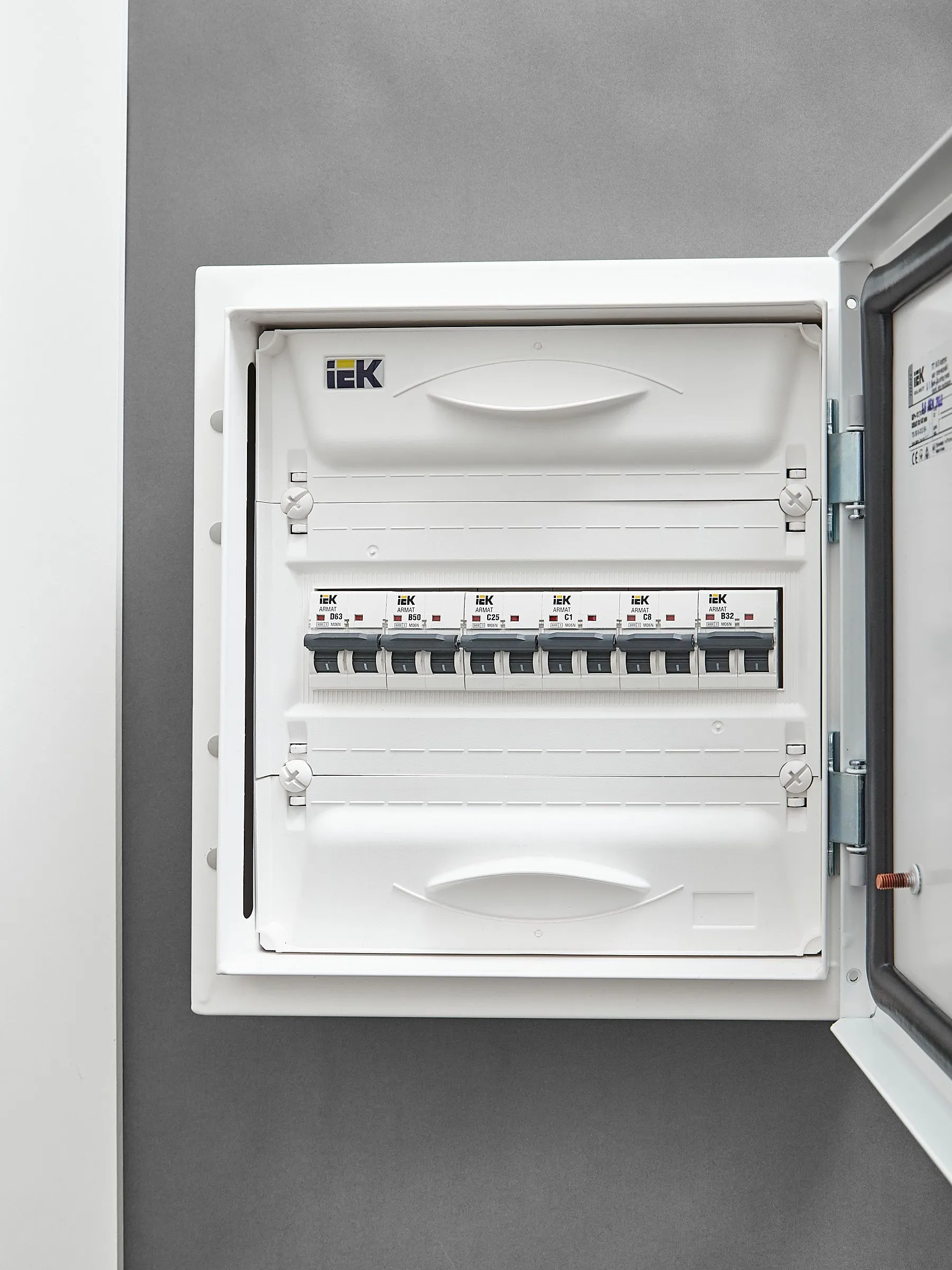 ARMAT Автоматический выключатель M06N 2P C 25А IEK - Фото 7