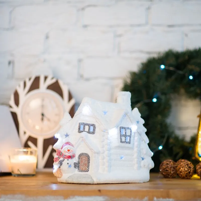 Керамическая фигурка Домик со снеговиком 26,2х9,5х23,3 см - Фото 2