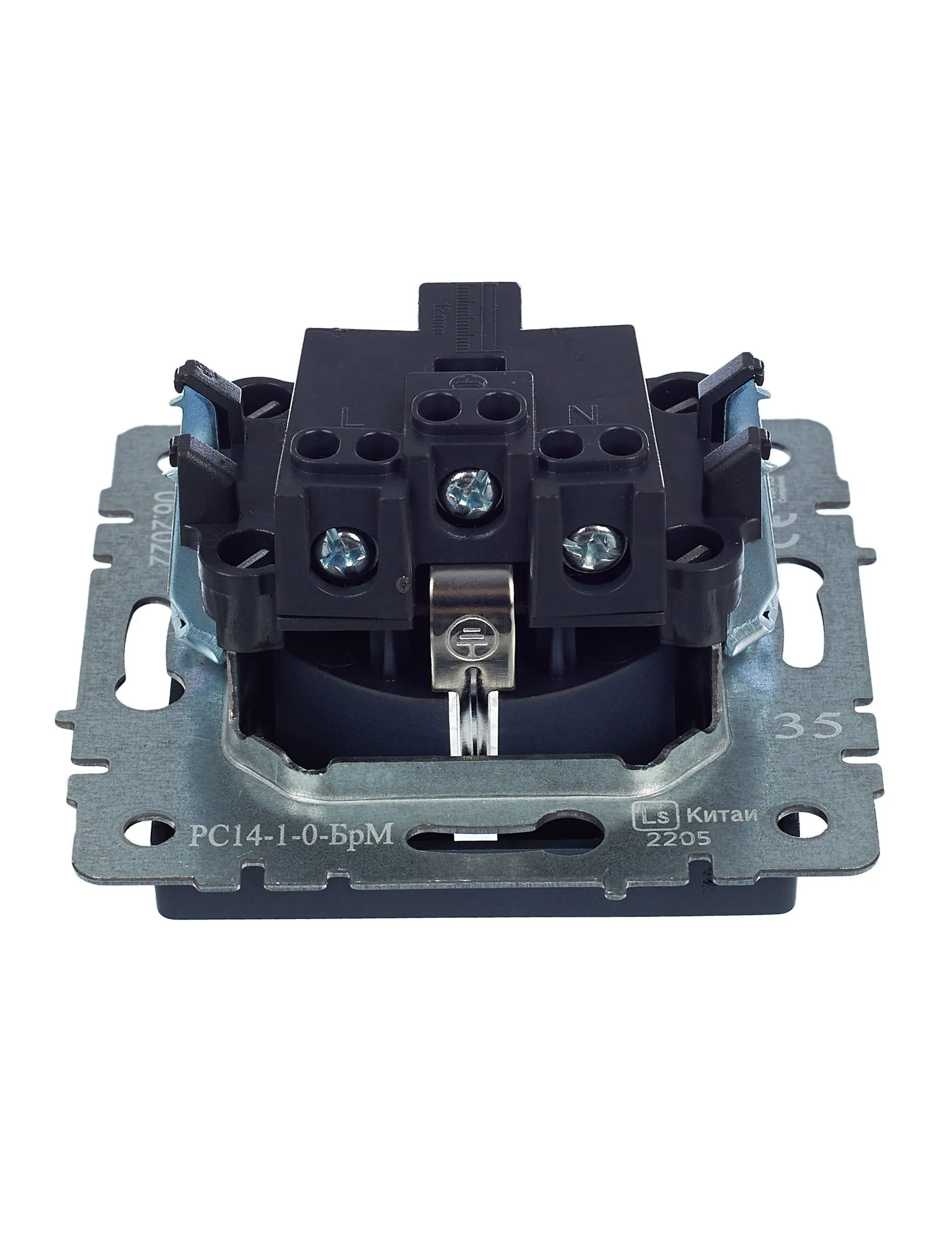 BRITE Розетка 1-местная с заземлением с защитными шторками 16А РС14-1-0-БрМ маренго IEK - Фото 2