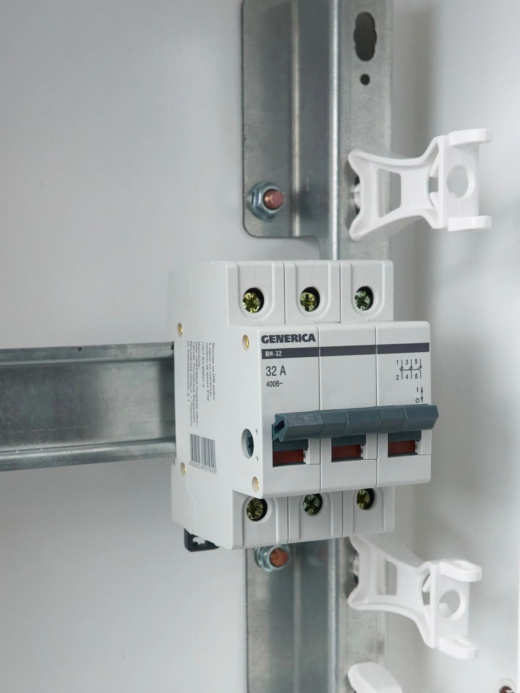 Выключатель нагрузки (мини-рубильник) ВН-32 3Р 32А GENERICA - Фото 5