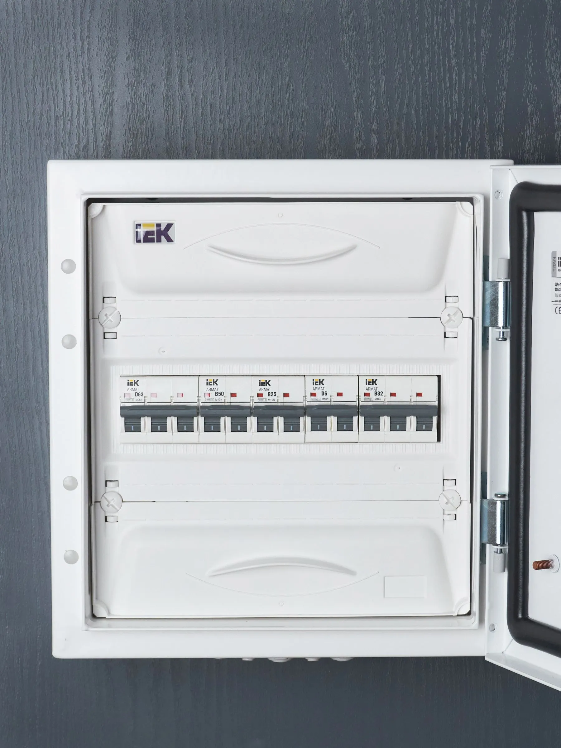 ARMAT Автоматический выключатель M10N 2P B 25А IEK - Фото 10