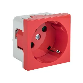 Розетка 45х45 PRO с зазем., с защ. шторками, 45 градусов, красная EKF