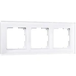 Рамка на 3 поста Favorit (белый,стекло) Werkel W0031101